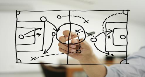 آفاق جديدة في كرة القدم .. ما هي مهمة "مطور الأداء" بعد تعاقد الأهلي مع راوؤل فاريا؟